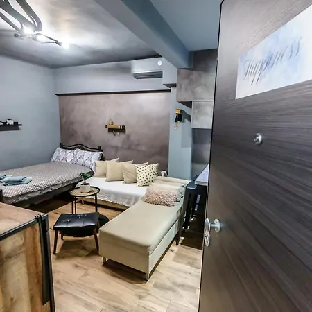 Happiness With Terrace. Апартаменти Салоніки