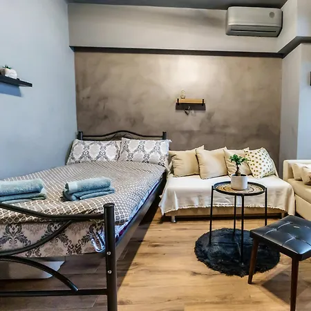Апартаменти Happiness With Terrace. Салоніки